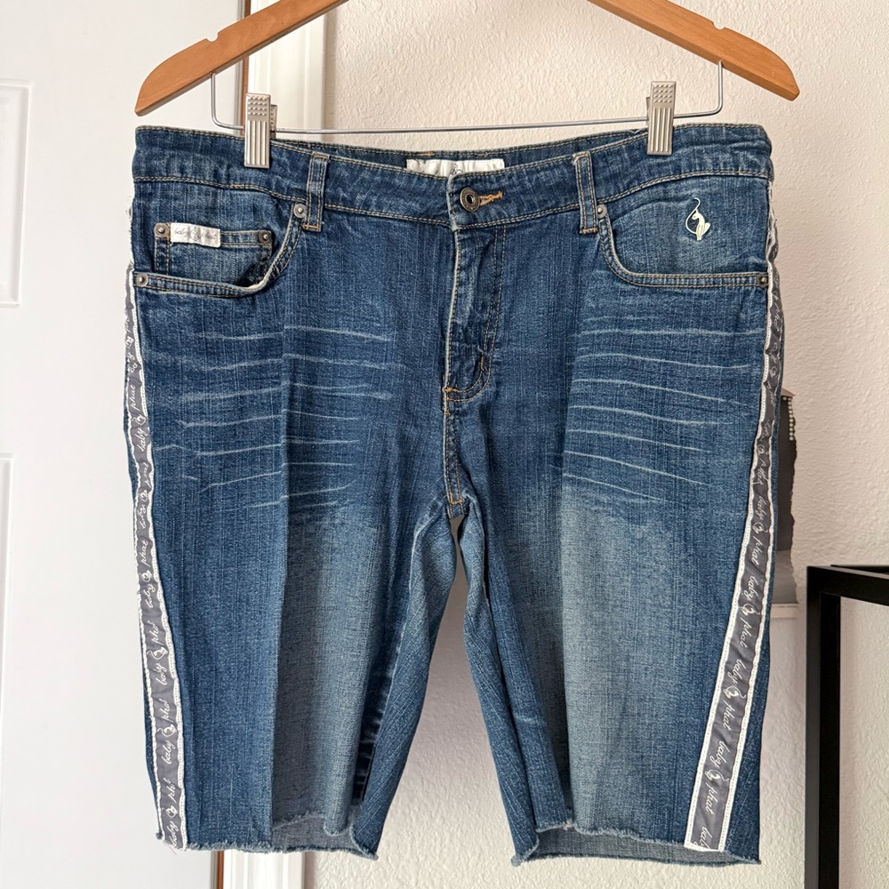 BABY PHAT y2k vintage blue‎ denim low rise raw fray hem jean shorts jorts